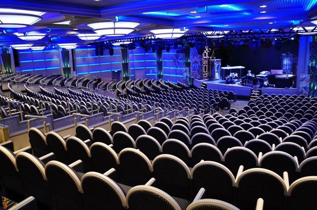 regal_princess_entertainment2