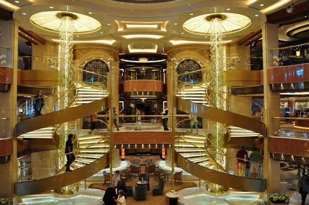 regal_princess_the_piazza